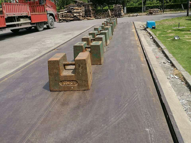 12月14日上海文宇建設(shè)集團(tuán)向上海志榮地磅廠家采購(gòu)一批電子地磅秤